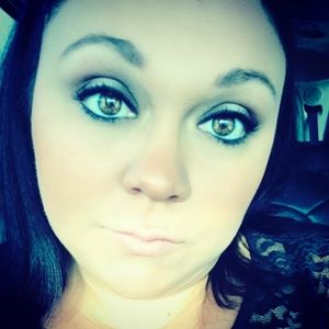 Meet your Posher, Ericka